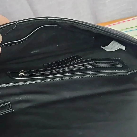 STEVE MADDEN CROSSBODY PURSE - Picture 8 of 11